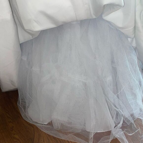 Wedding gown brand new custom made halter top w/beading and embroidery sz 10 - Picture 10 of 15